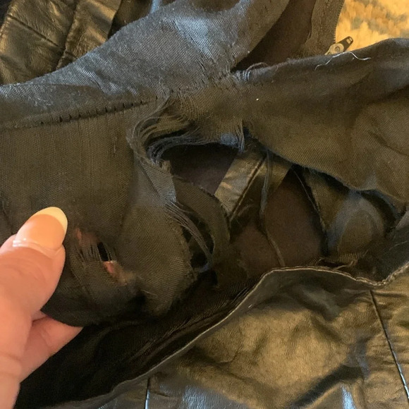 Cach’e Black Red leather color block fitted versatile Moto jacket & Skirt - Picture 10 of 10